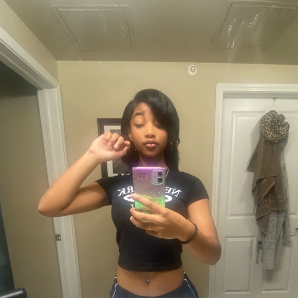 Meet your Posher, Triniti - Picture 1 of 1